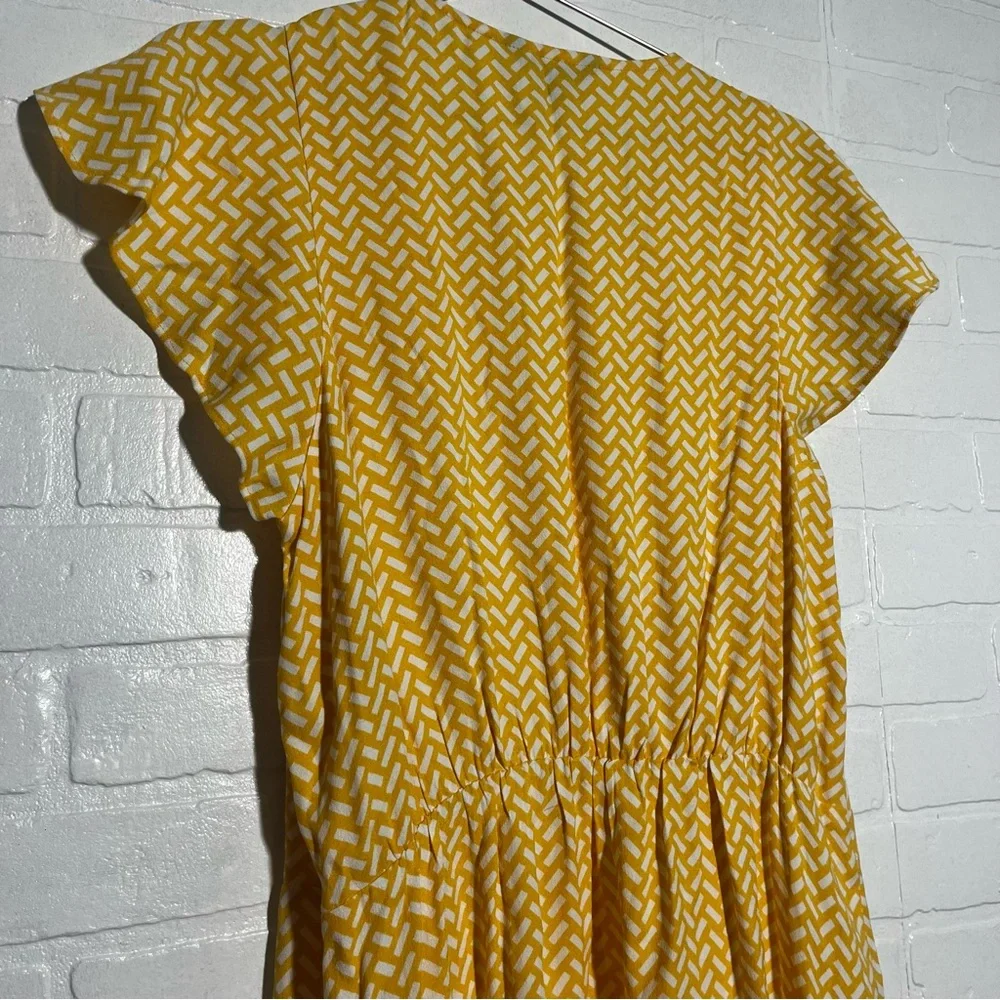 Banana Republic Womens Dress Yellow Medium Flowy V Neckline Flutter Sleeves - Picture 5 of 8